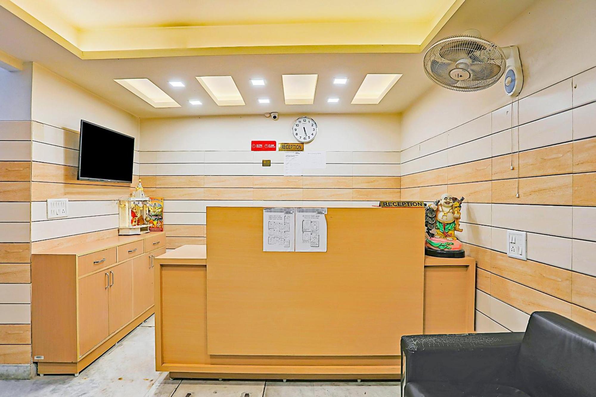 Hotel O Sun Villa New Delhi Buitenkant foto